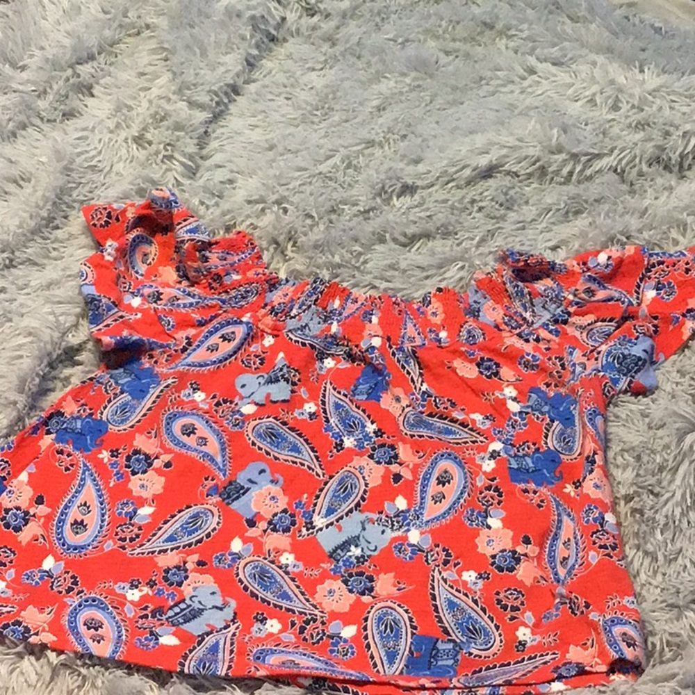 Red camel pattered of the shoulder shirt sz S